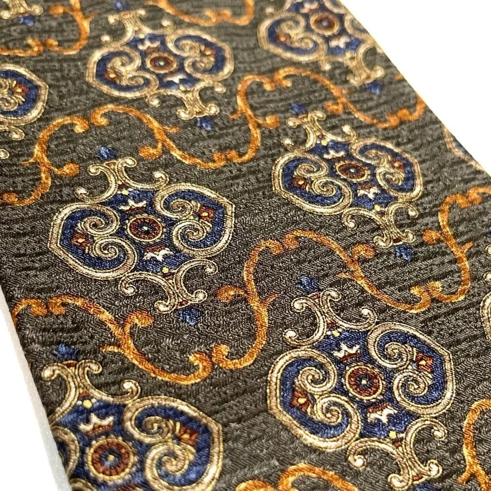 Italian Silk Tie by Club Room Green Blue Tan Gold